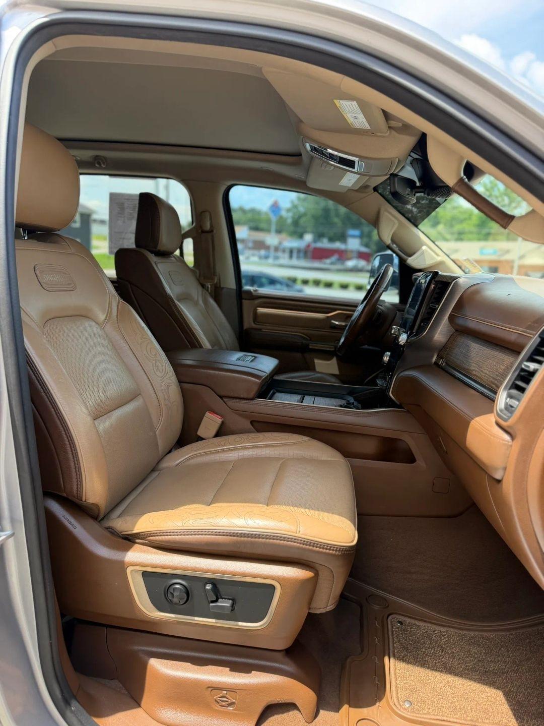 RAM 1500 Longhorn 4x4 Crew Cab 5'7" Box 2019