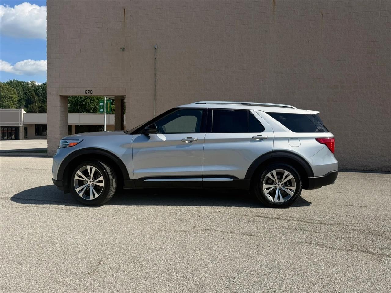 Ford Explorer Platinum 4WD 2020