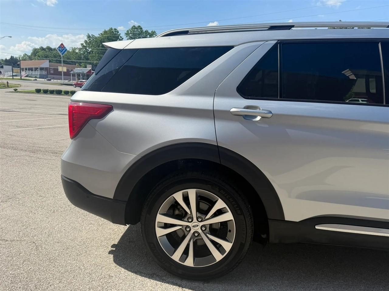 Ford Explorer Platinum 4WD 2020