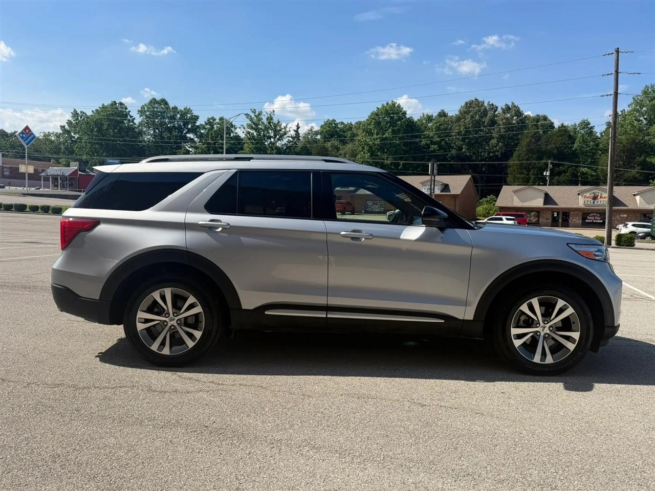 Ford Explorer Platinum 4WD 2020