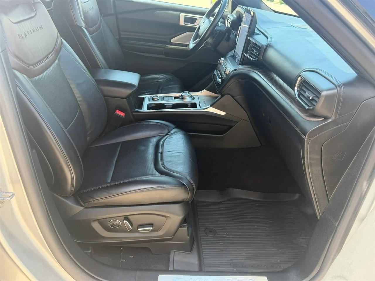 Ford Explorer Platinum 4WD 2020
