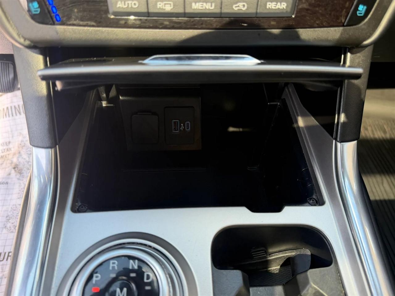 Ford Explorer Platinum 4WD 2020