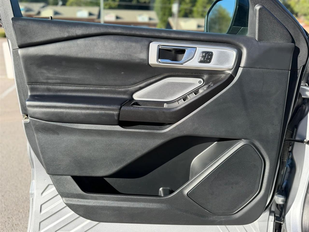 Ford Explorer Platinum 4WD 2020