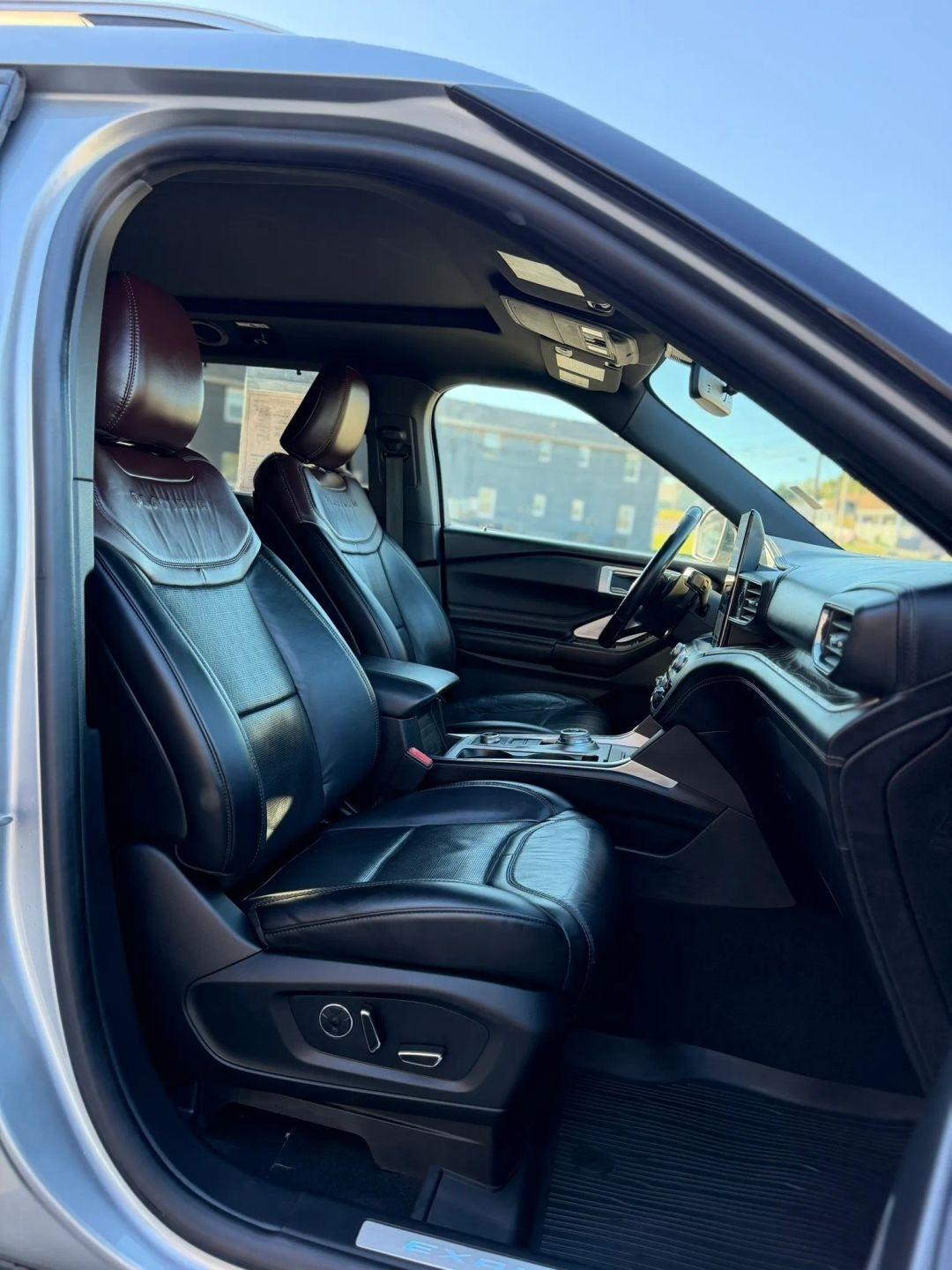 Ford Explorer Platinum 4WD 2020