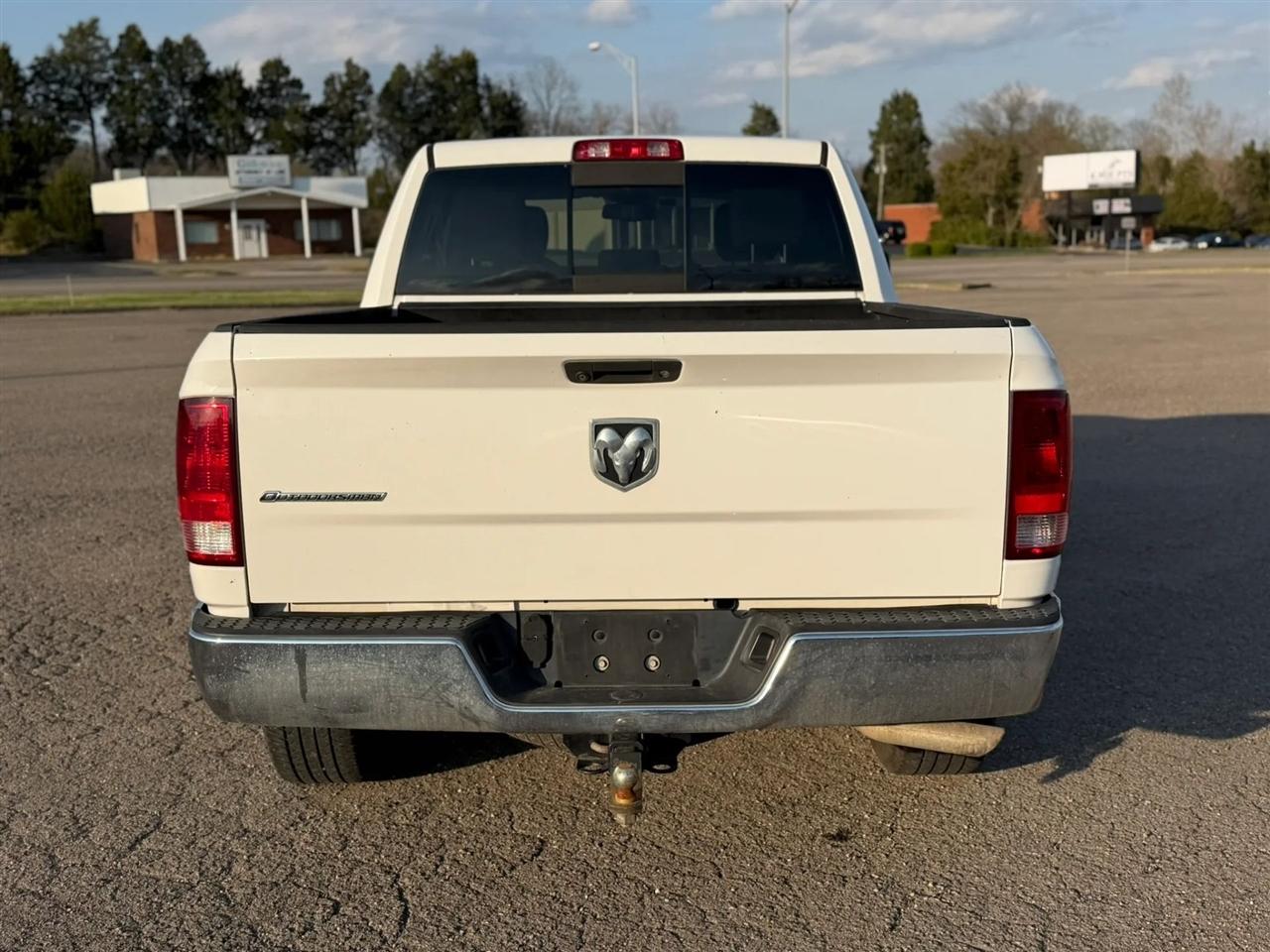 RAM 1500 2WD Crew Cab 140.5" Outdoorsman 2014