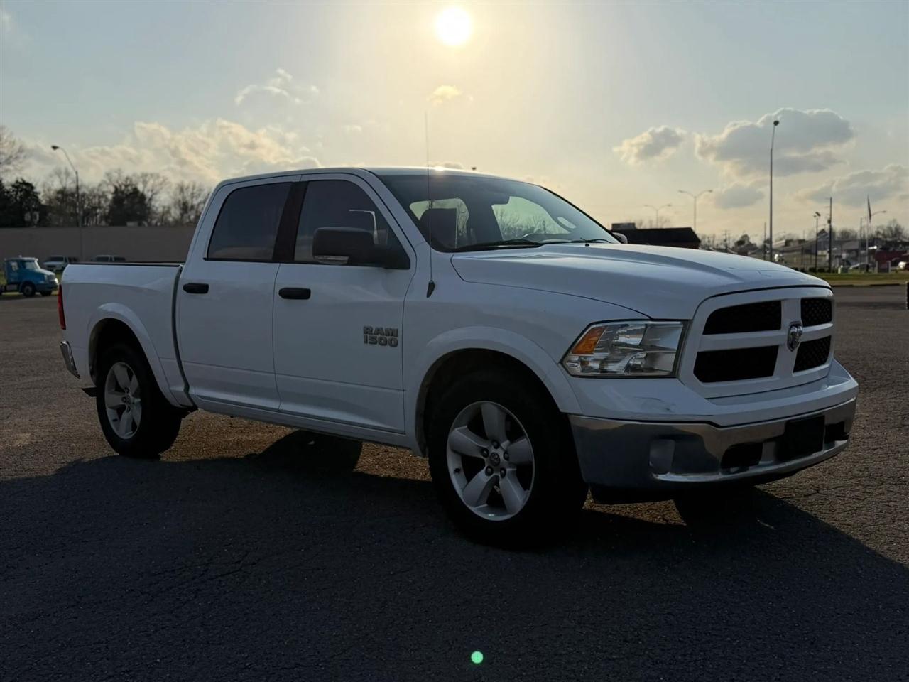 RAM 1500 2WD Crew Cab 140.5" Outdoorsman 2014