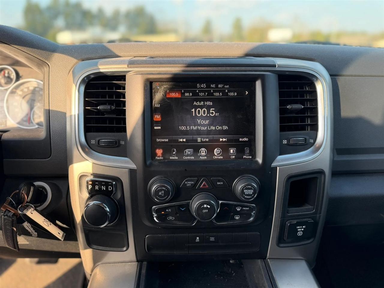 RAM 1500 2WD Crew Cab 140.5" Outdoorsman 2014