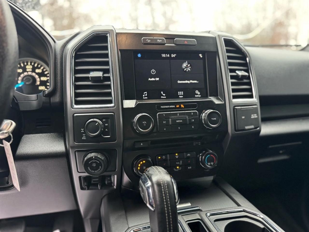 Ford F-150 4WD SuperCrew 145" King Ranch 2016