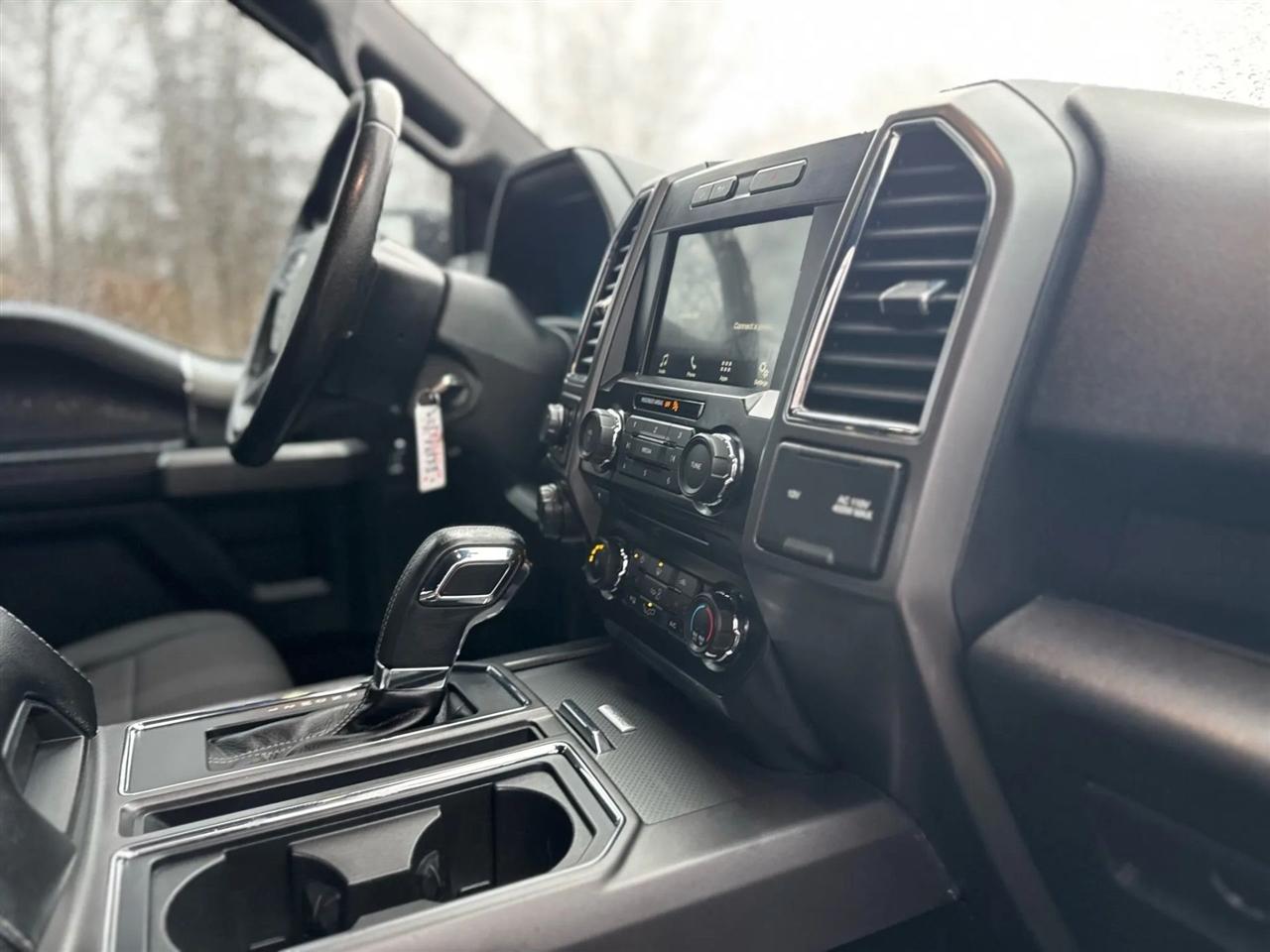 Ford F-150 4WD SuperCrew 145" King Ranch 2016