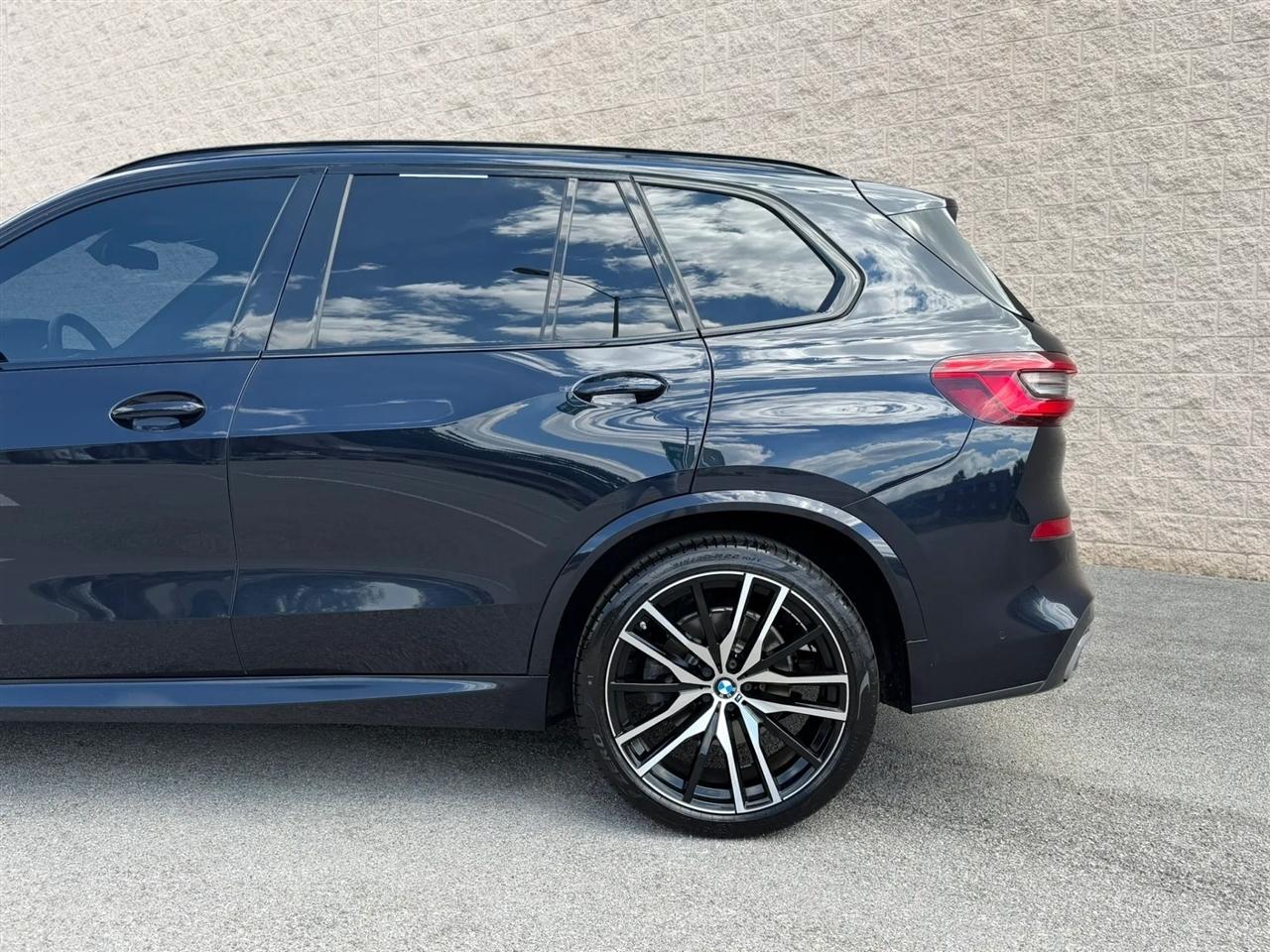 BMW X5 xDrive50i Sports Activity Vehicle 2019