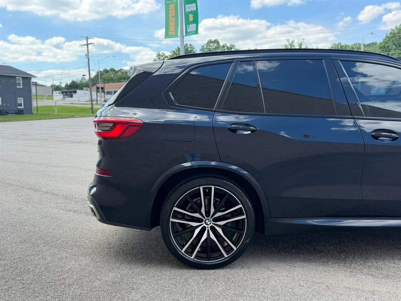 BMW X5 xDrive50i Sports Activity Vehicle 2019