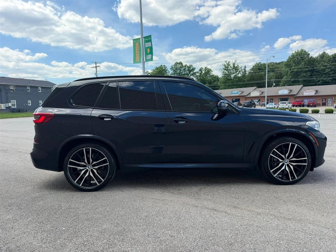 BMW X5 xDrive50i Sports Activity Vehicle 2019