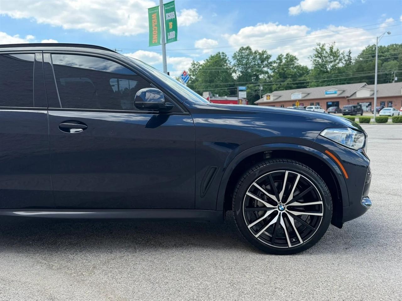 BMW X5 xDrive50i Sports Activity Vehicle 2019