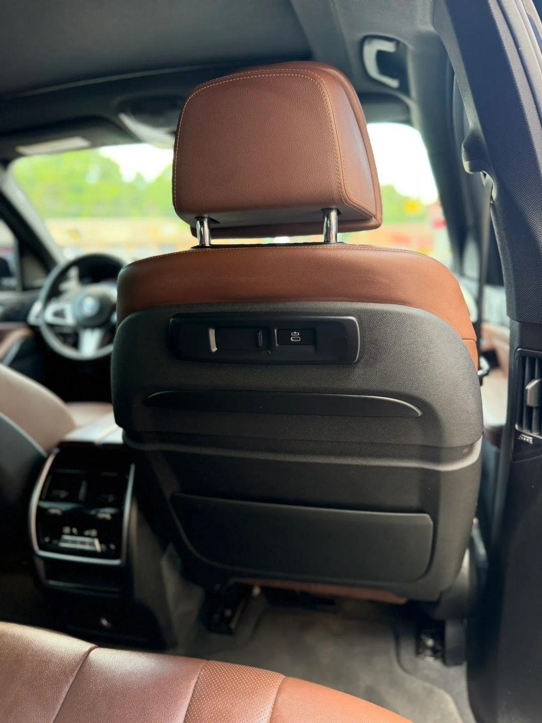 BMW X5 xDrive50i Sports Activity Vehicle 2019