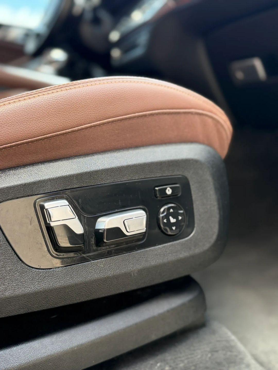 BMW X5 xDrive50i Sports Activity Vehicle 2019