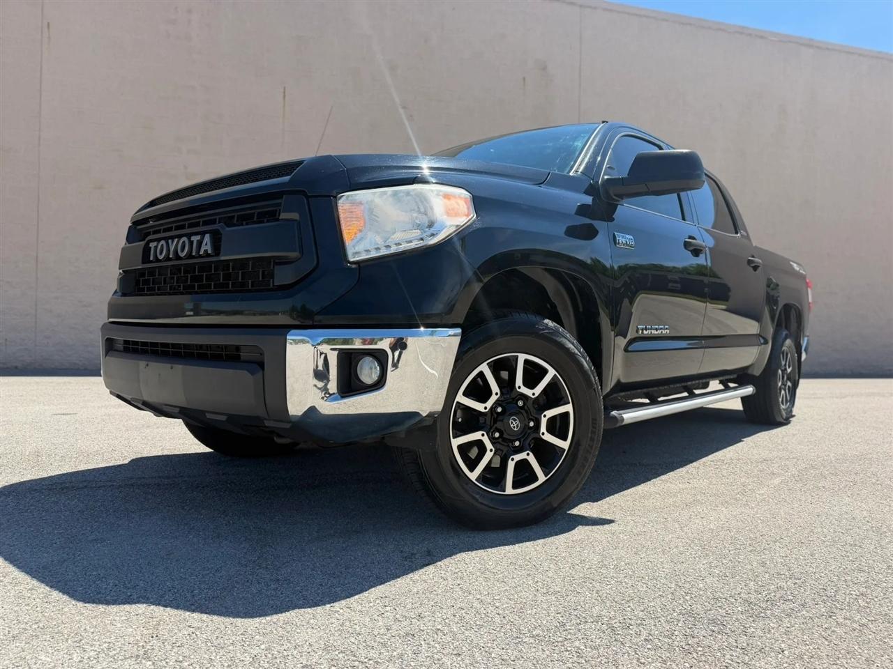 Toyota Tundra 4WD TRD Pro CrewMax 5.5' Bed 5.7L (Natl) 2017