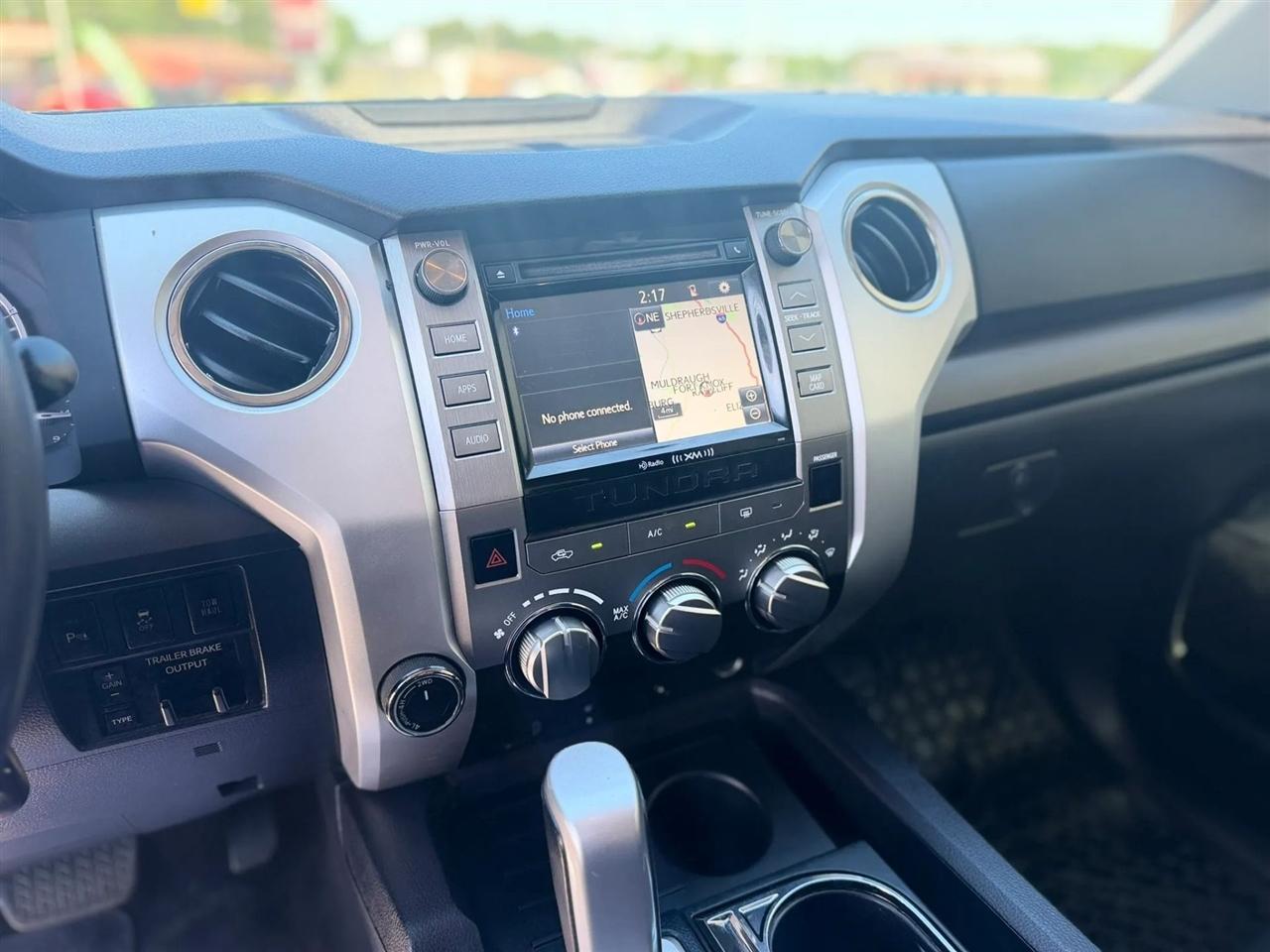 Toyota Tundra 4WD TRD Pro CrewMax 5.5' Bed 5.7L (Natl) 2017