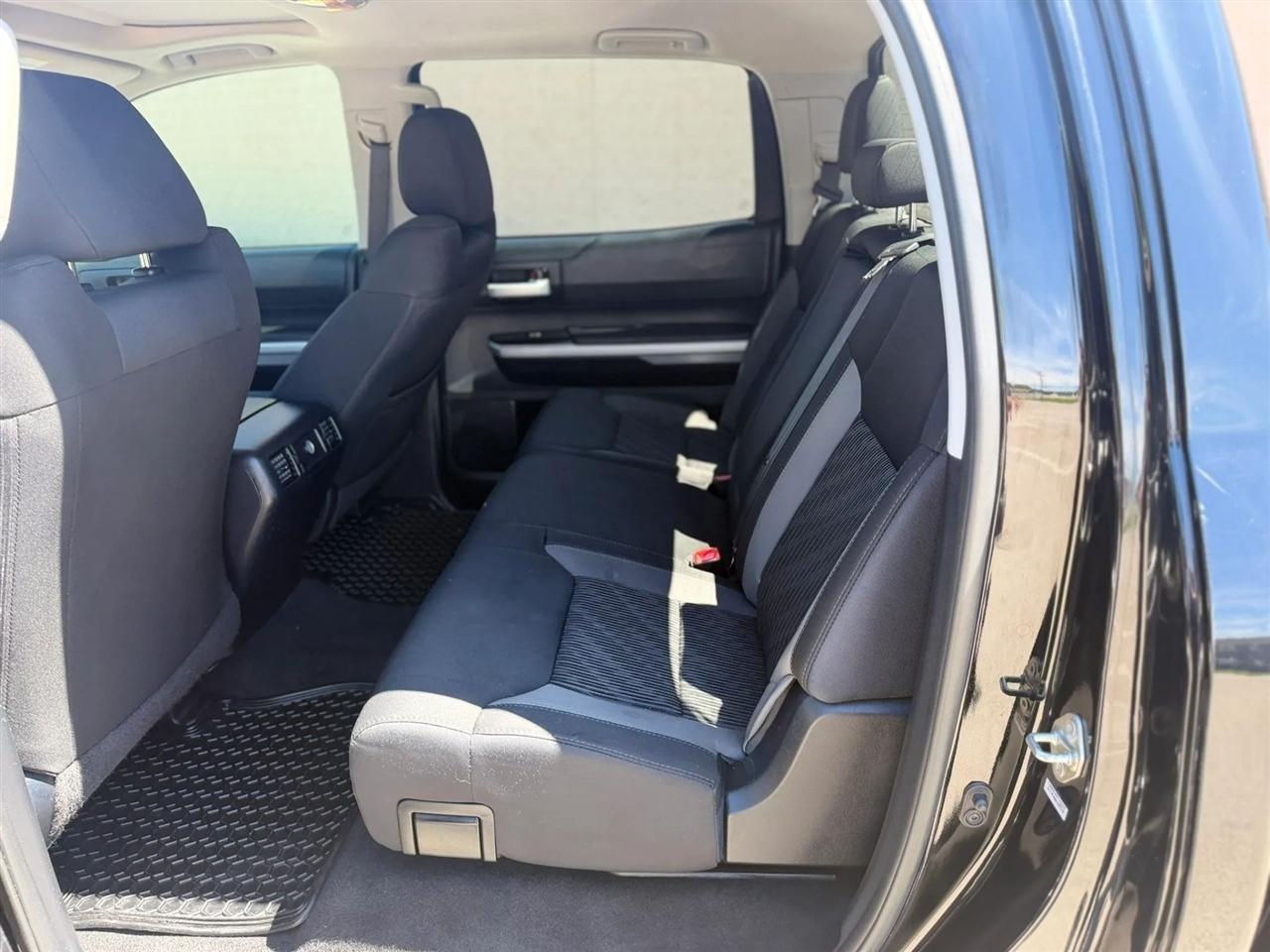 Toyota Tundra 4WD TRD Pro CrewMax 5.5' Bed 5.7L (Natl) 2017