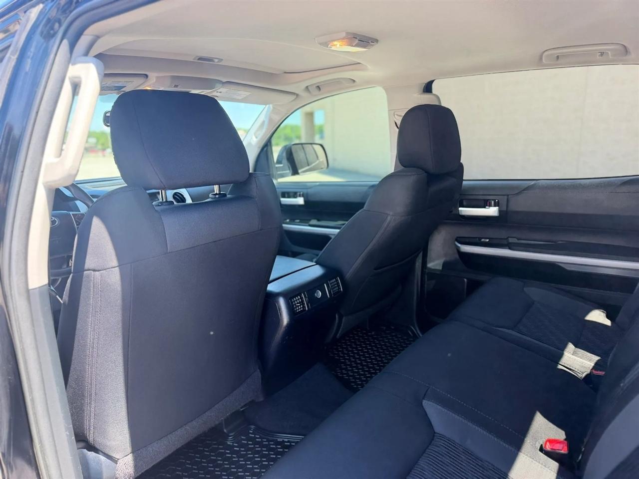 Toyota Tundra 4WD TRD Pro CrewMax 5.5' Bed 5.7L (Natl) 2017