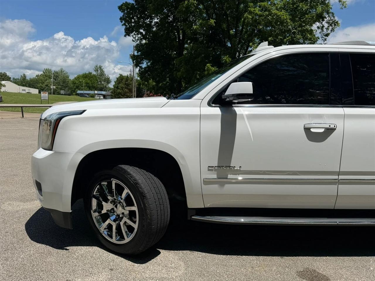 GMC Yukon XL 2WD 4dr Denali 2018