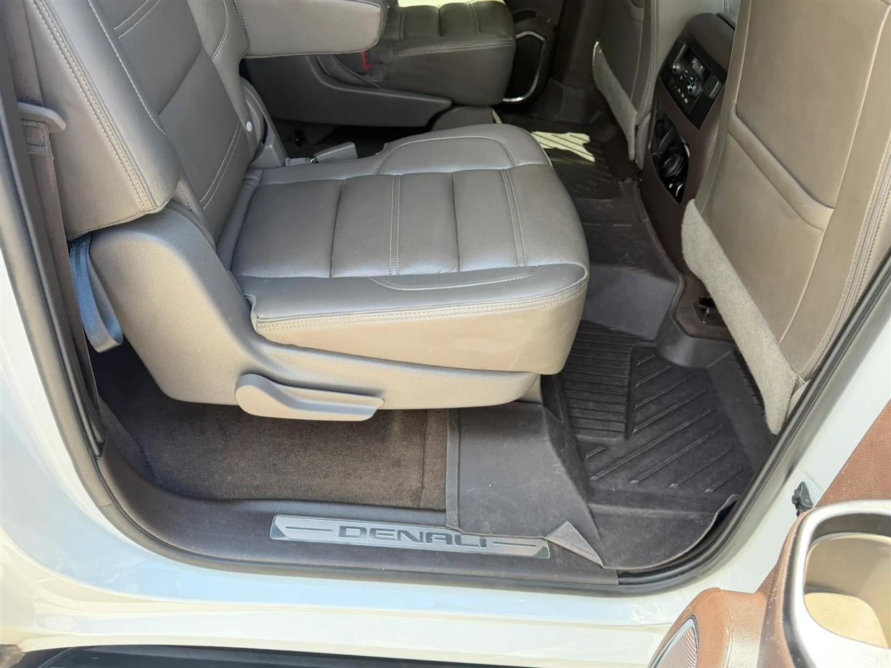 GMC Yukon XL 2WD 4dr Denali 2018