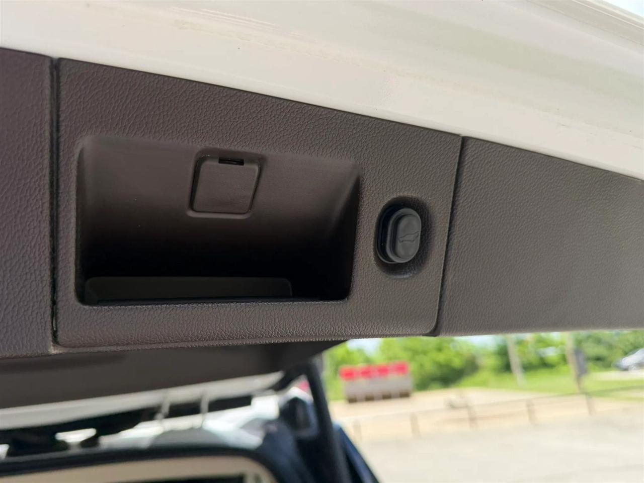 GMC Yukon XL 2WD 4dr Denali 2018