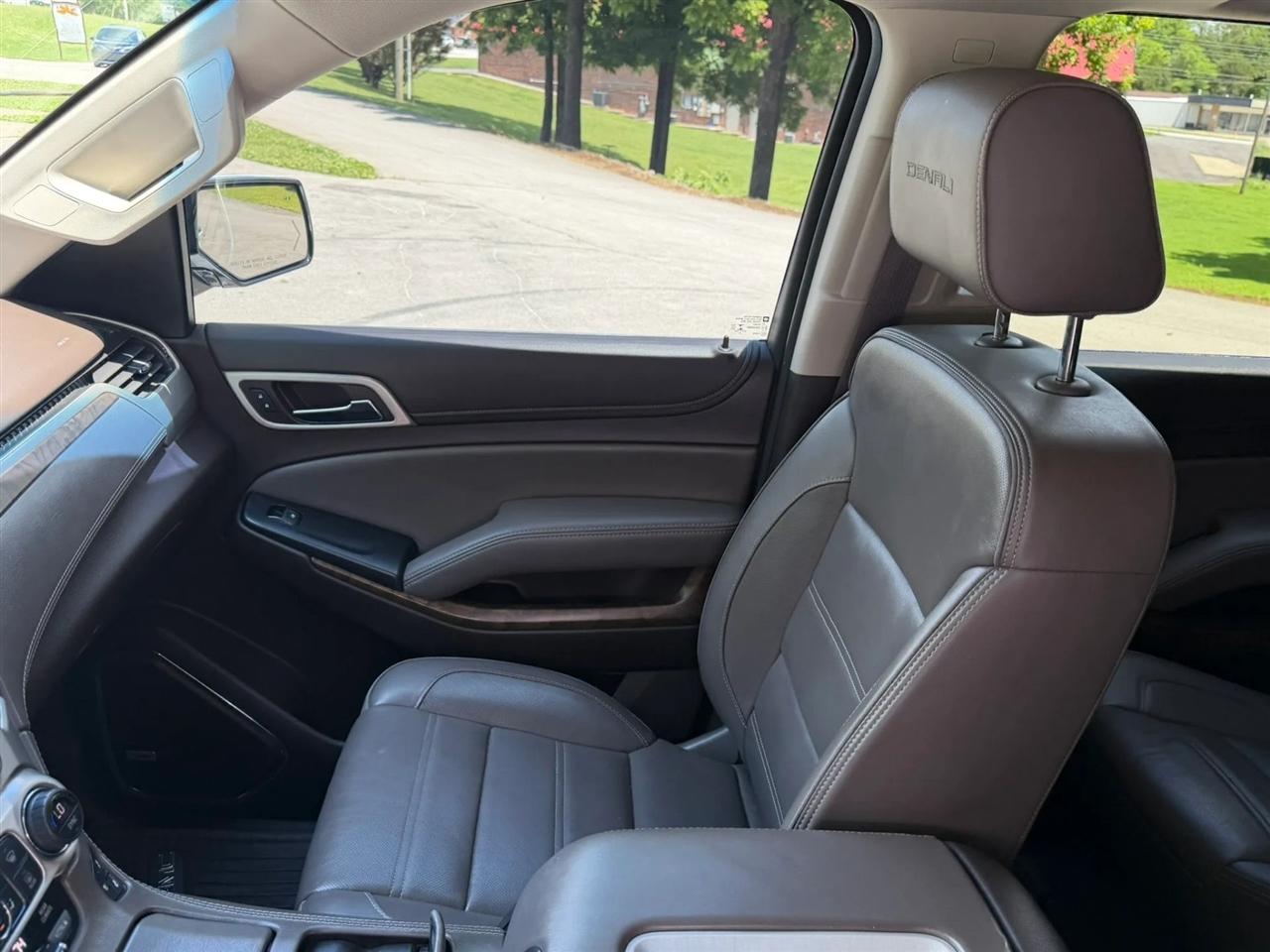 GMC Yukon XL 2WD 4dr Denali 2018