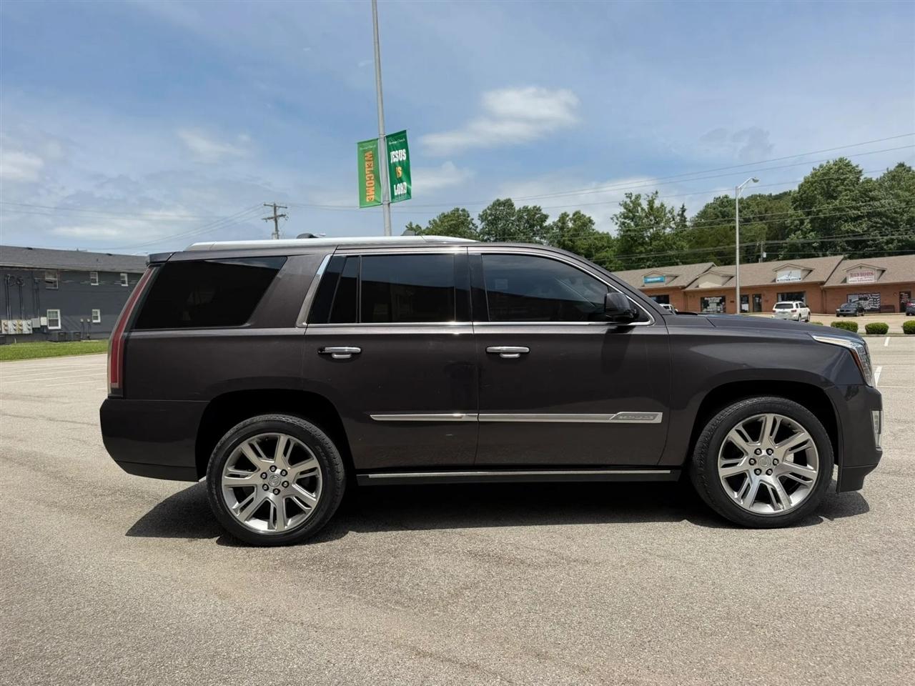 Cadillac Escalade 4WD 4dr Premium 2015
