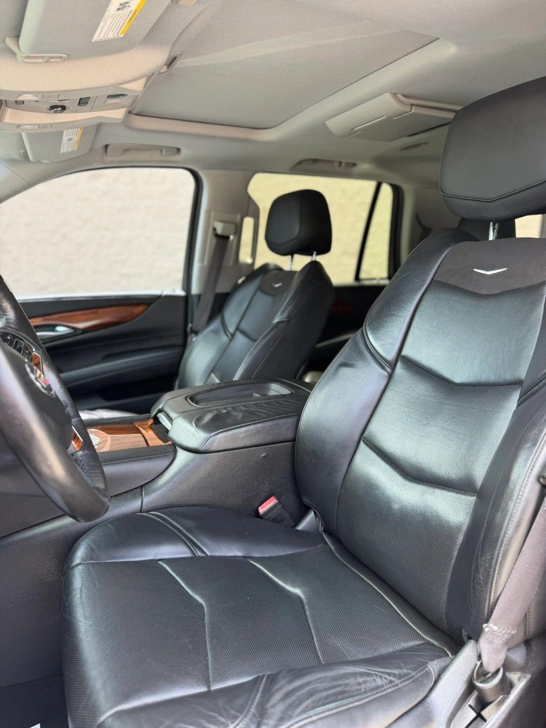 Cadillac Escalade 4WD 4dr Premium 2015