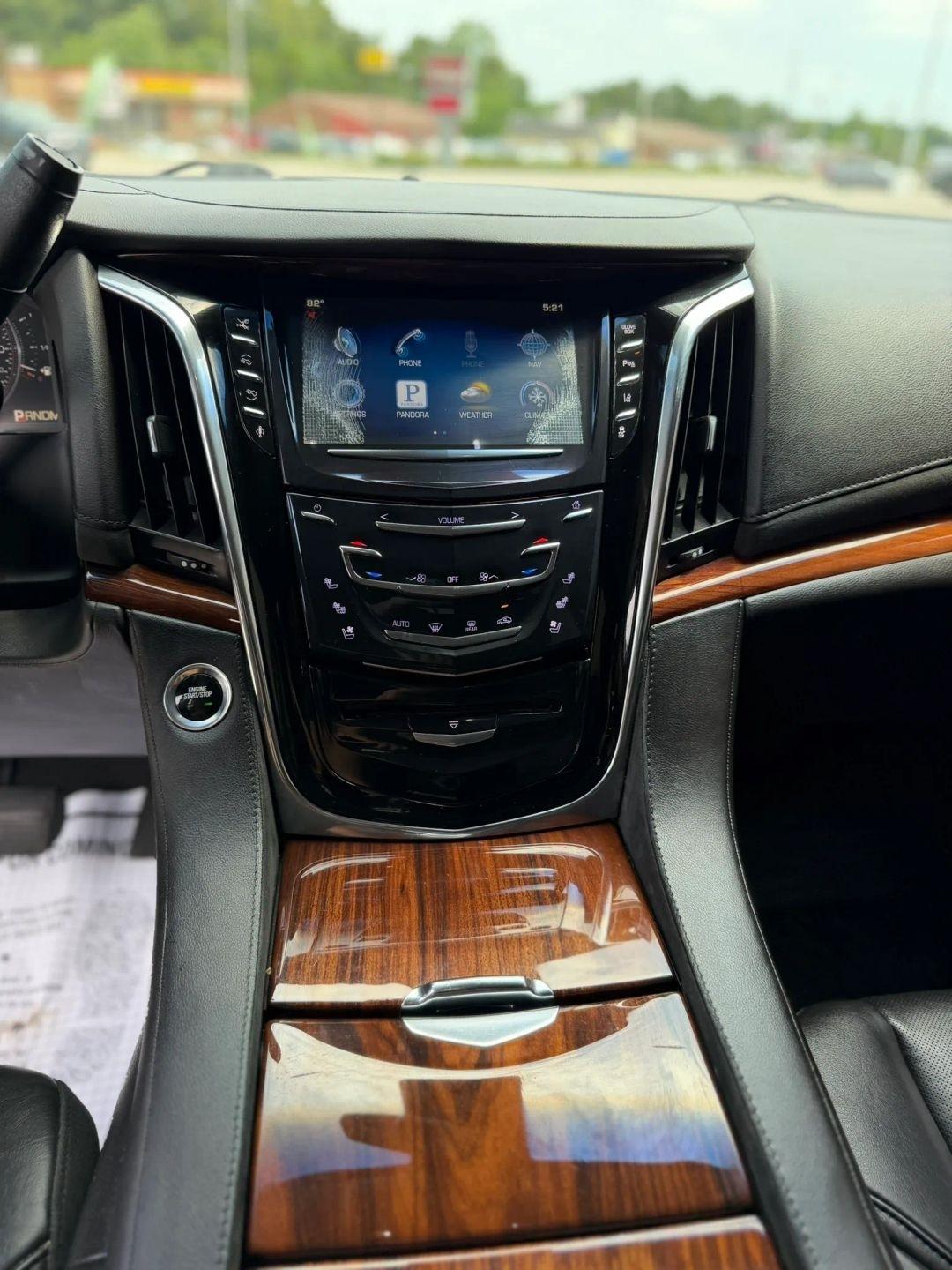 Cadillac Escalade 4WD 4dr Premium 2015