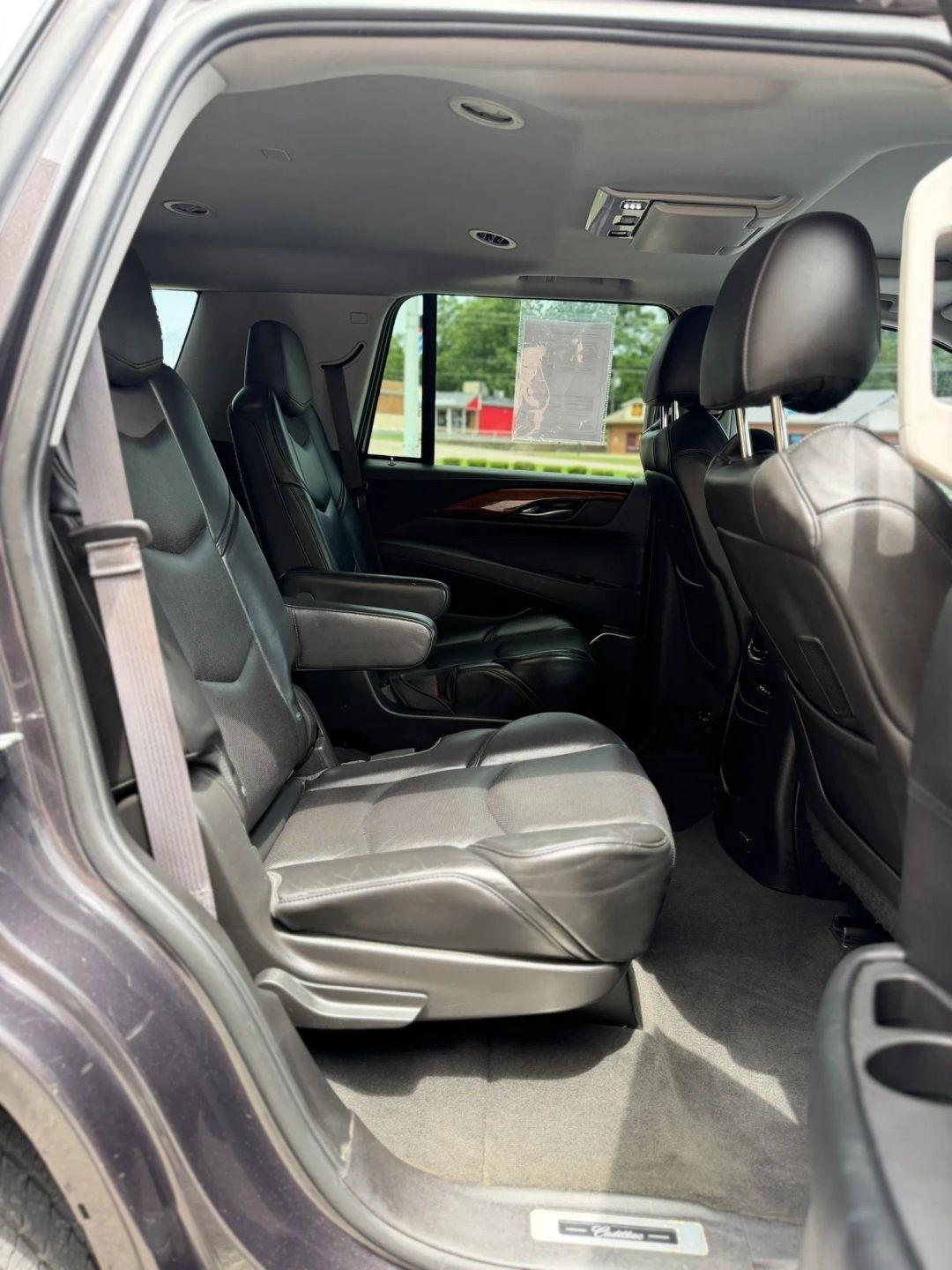 Cadillac Escalade 4WD 4dr Premium 2015