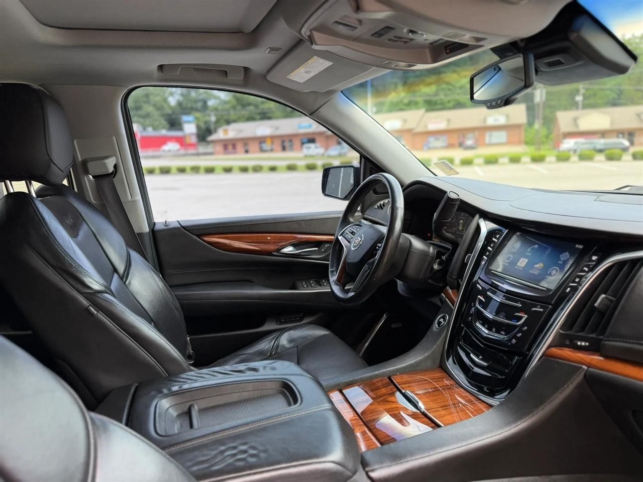 Cadillac Escalade 4WD 4dr Premium 2015