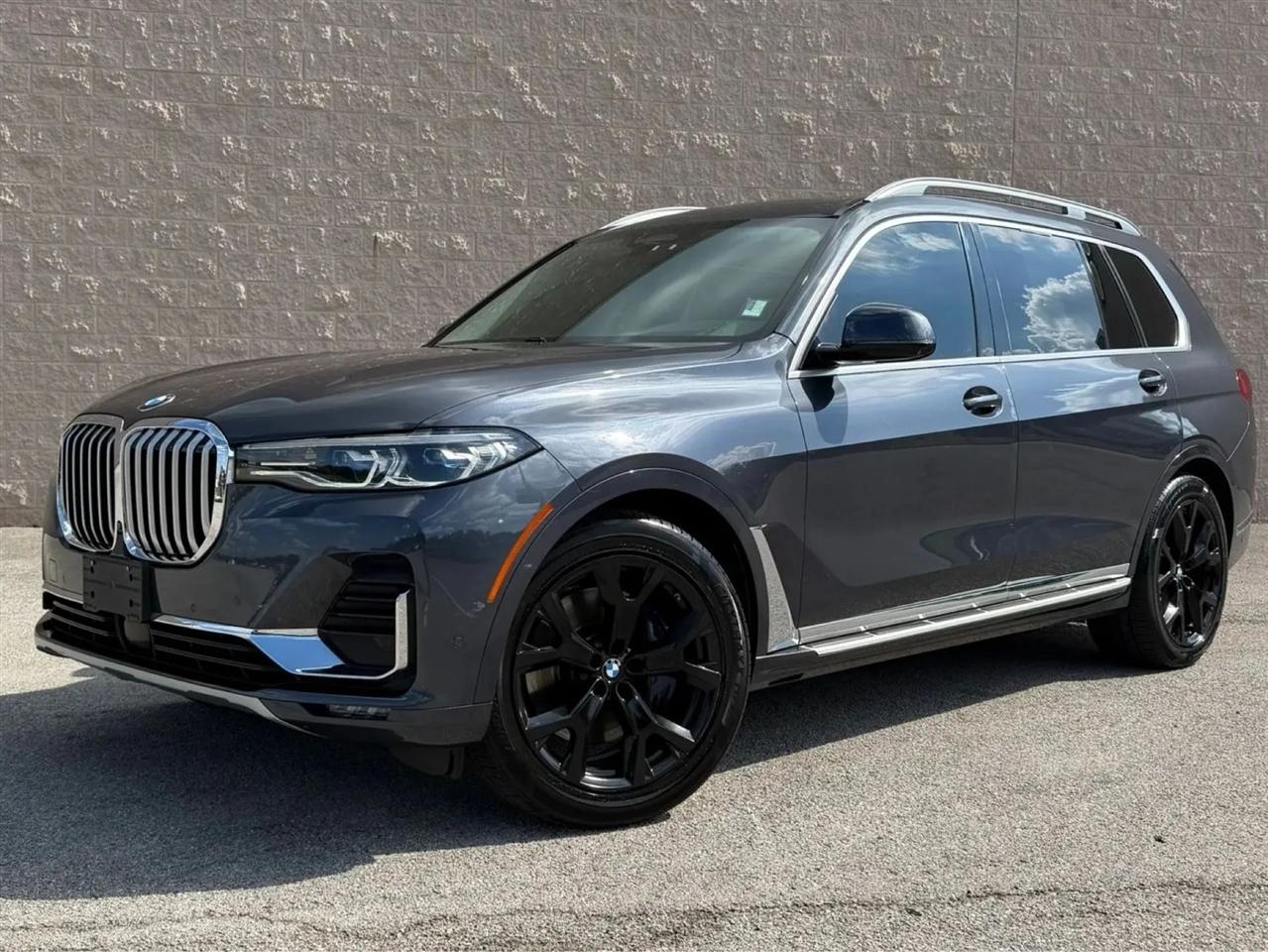 BMW X7 xDrive50i Sports Activity Vehicle 2019
