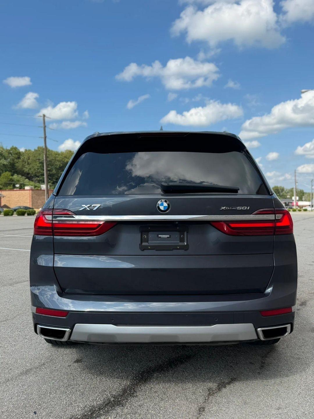 BMW X7 xDrive50i Sports Activity Vehicle 2019