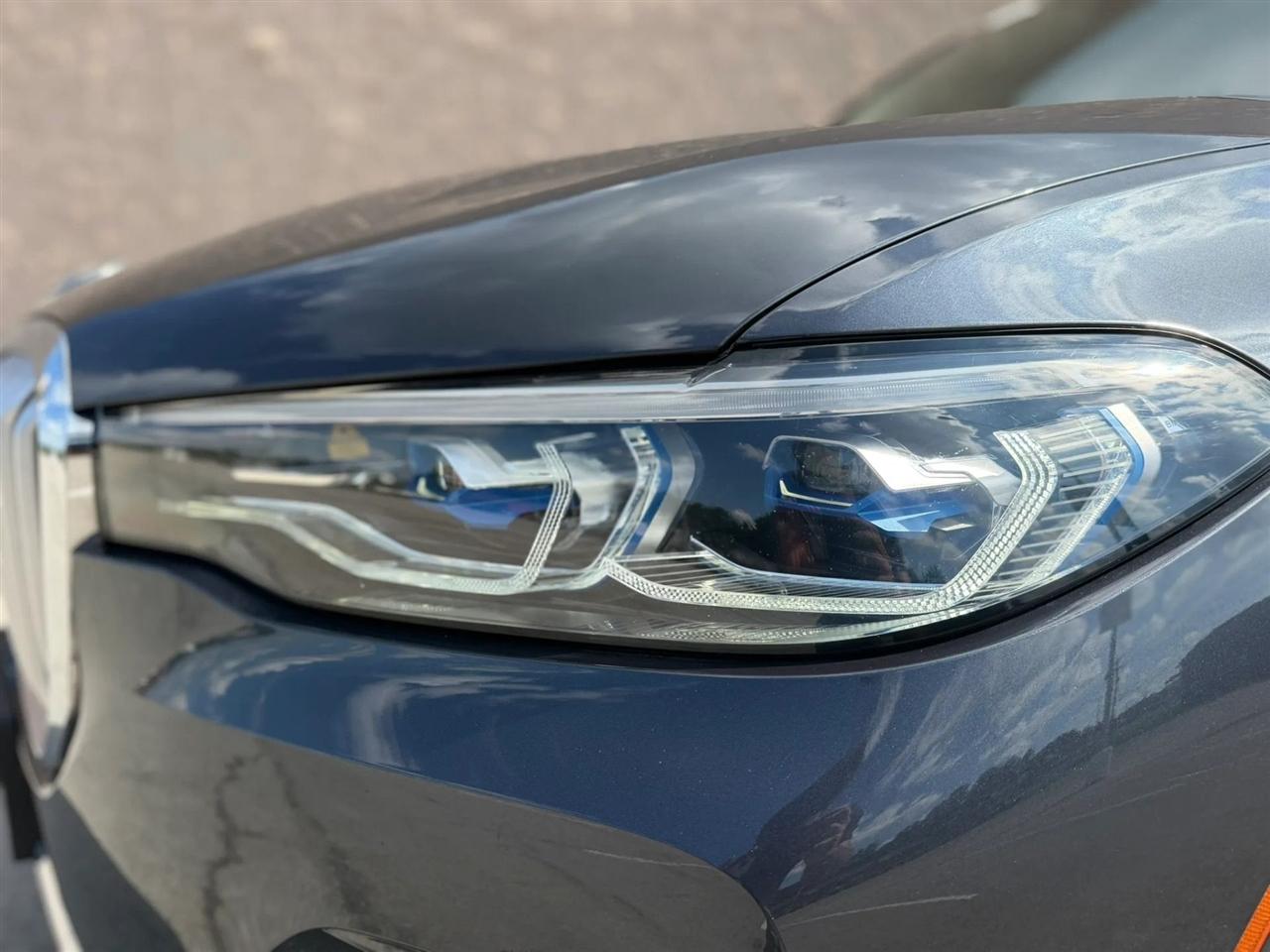 BMW X7 xDrive50i Sports Activity Vehicle 2019
