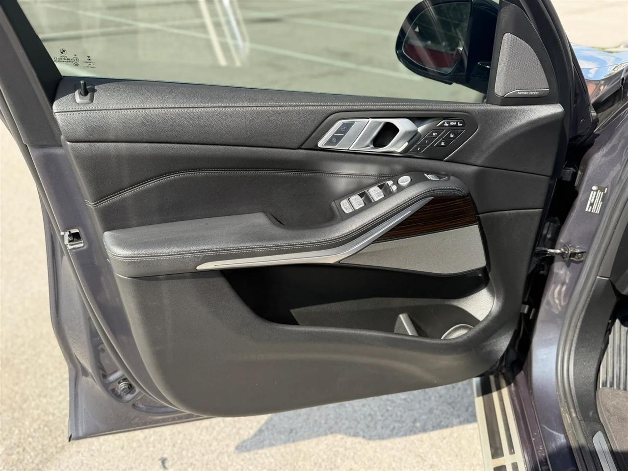 BMW X7 xDrive50i Sports Activity Vehicle 2019