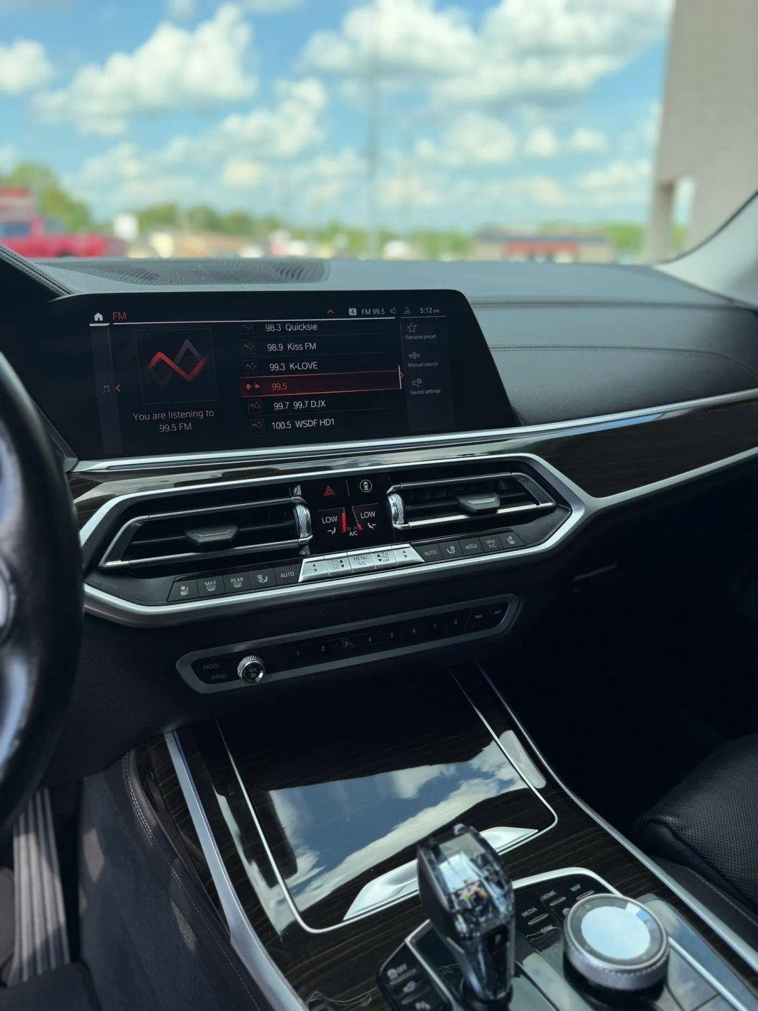 BMW X7 xDrive50i Sports Activity Vehicle 2019