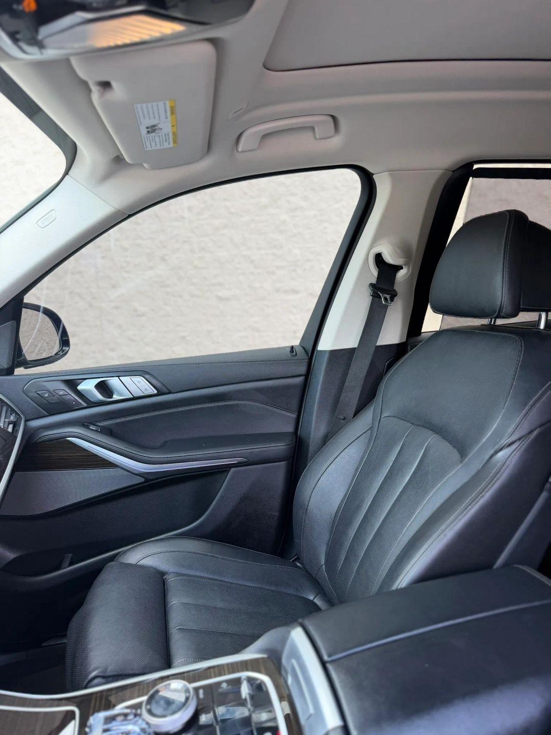 BMW X7 xDrive50i Sports Activity Vehicle 2019