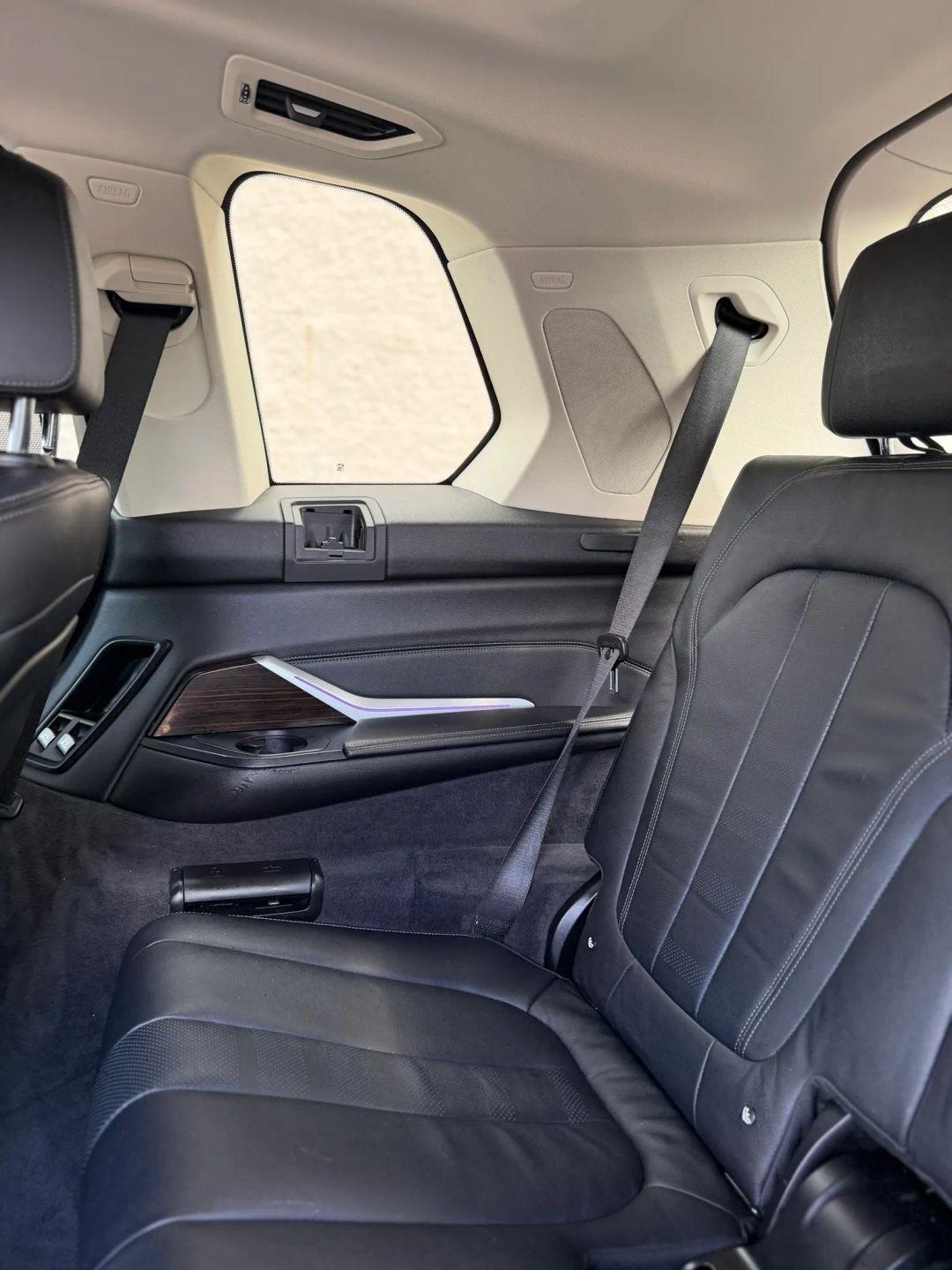 BMW X7 xDrive50i Sports Activity Vehicle 2019