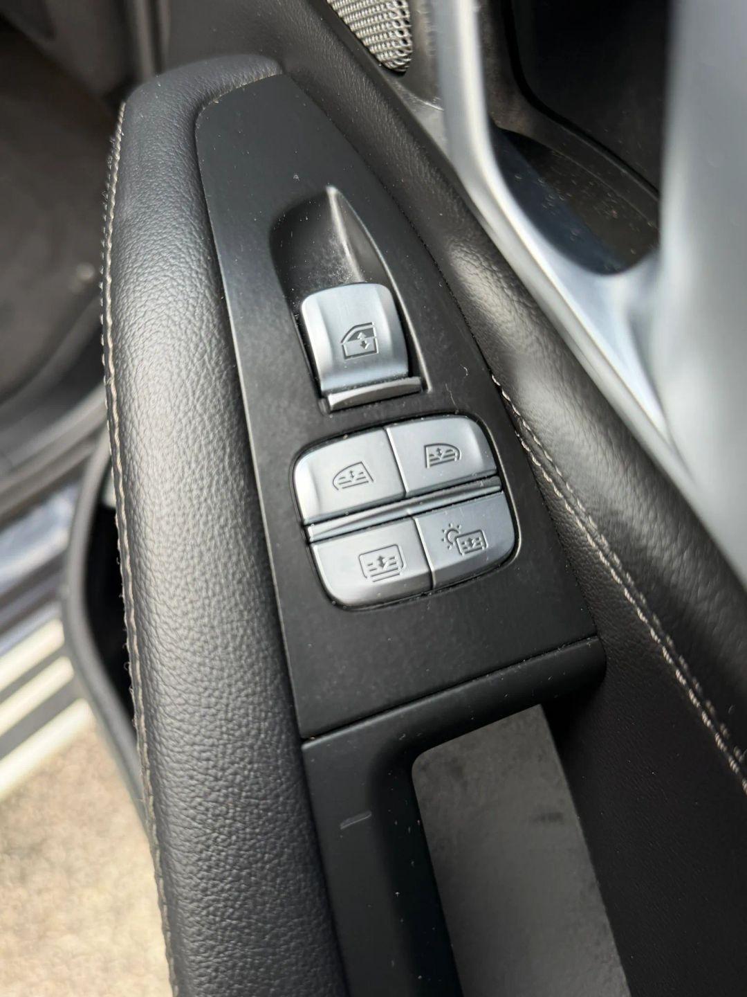 BMW X7 xDrive50i Sports Activity Vehicle 2019