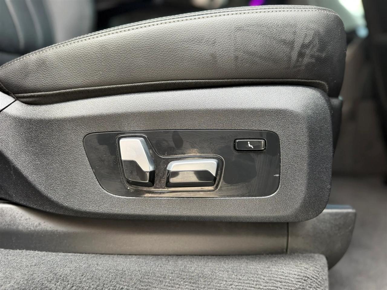 BMW X7 xDrive50i Sports Activity Vehicle 2019