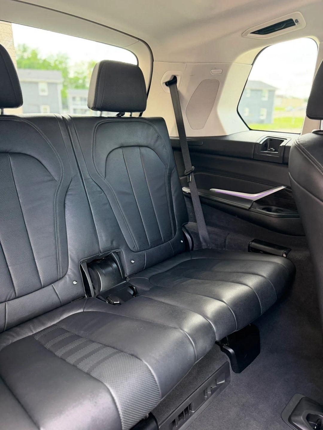 BMW X7 xDrive50i Sports Activity Vehicle 2019