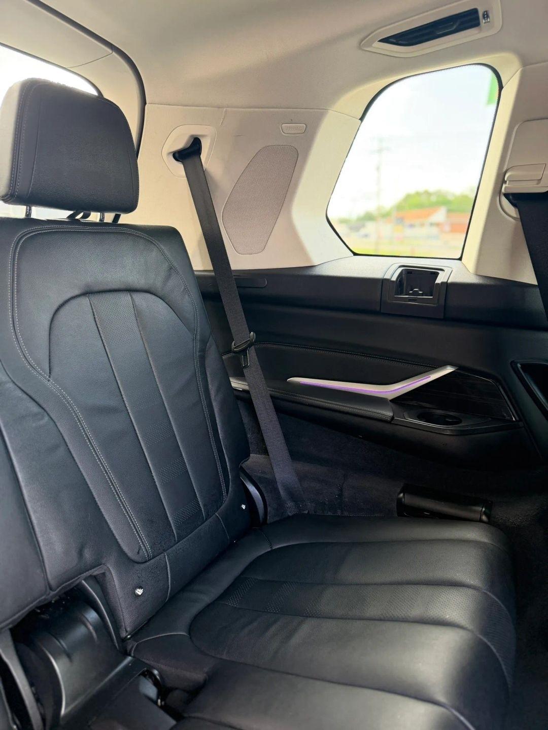 BMW X7 xDrive50i Sports Activity Vehicle 2019