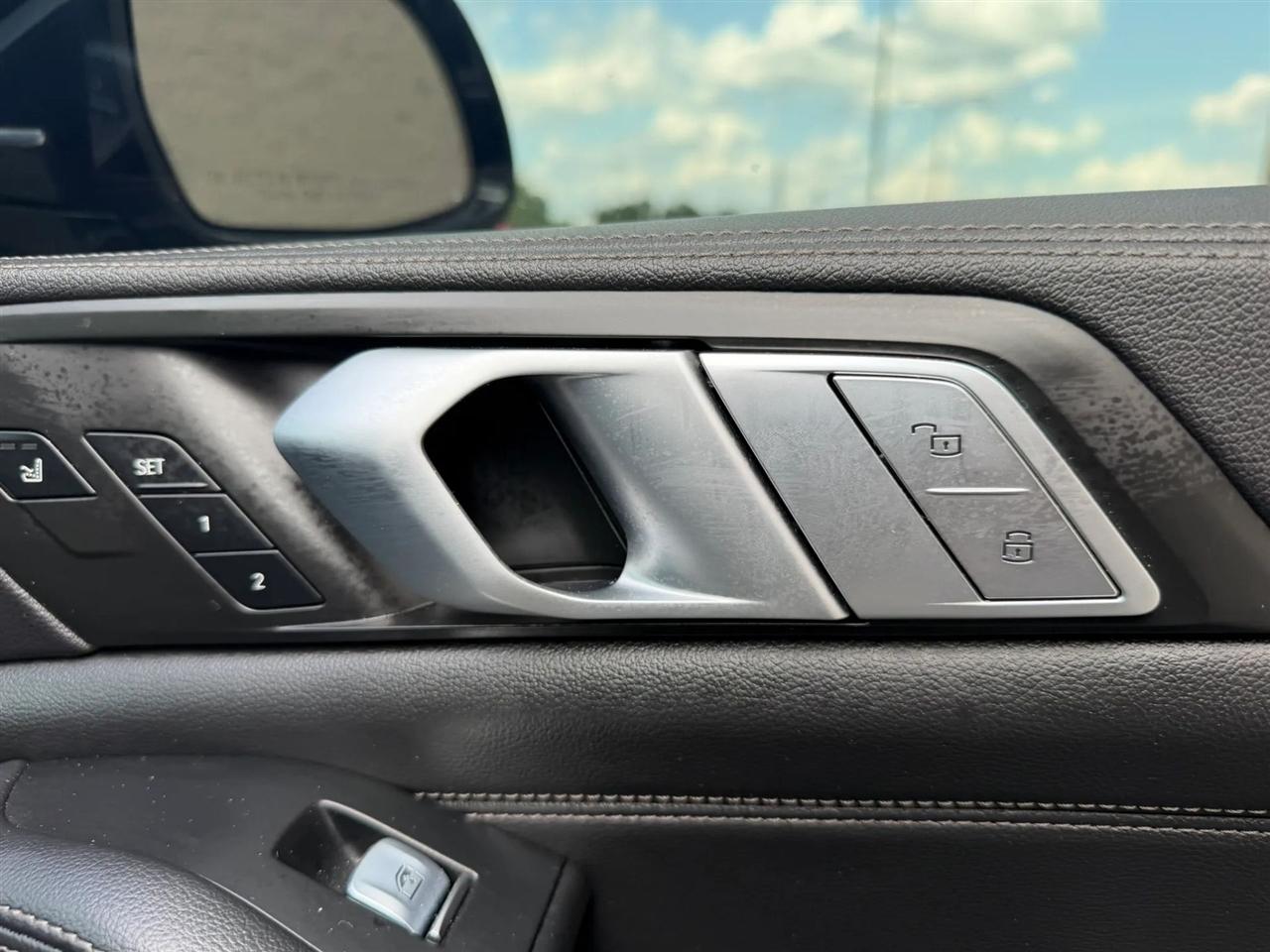 BMW X7 xDrive50i Sports Activity Vehicle 2019