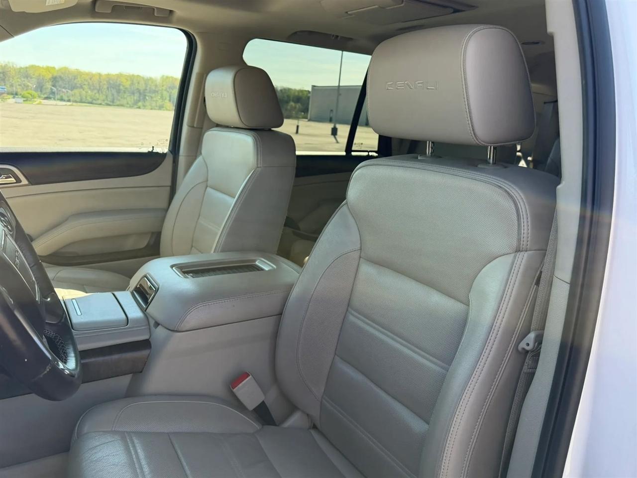 GMC Yukon 4WD 4dr Denali 2018