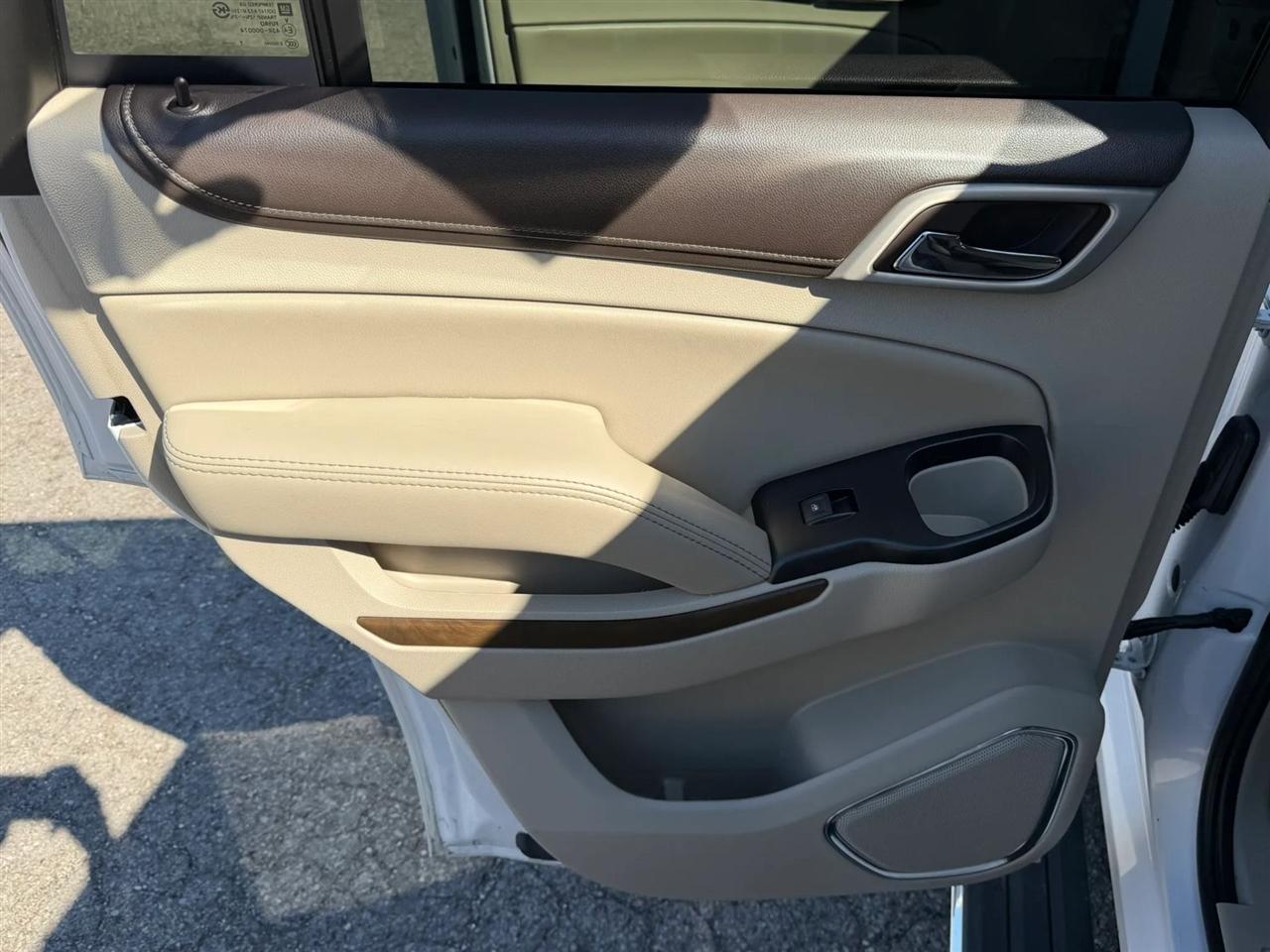 GMC Yukon 4WD 4dr Denali 2018
