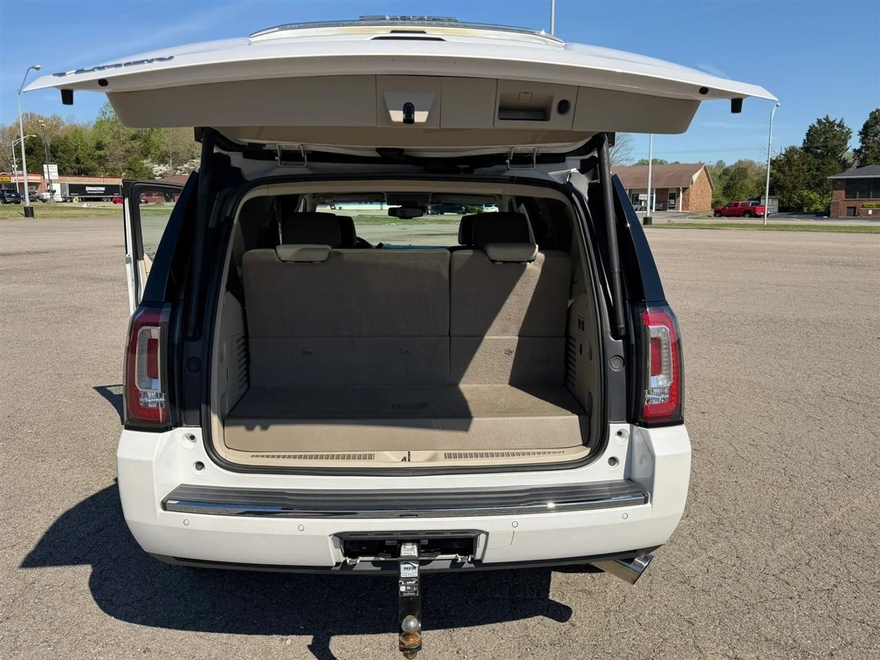 GMC Yukon 4WD 4dr Denali 2018