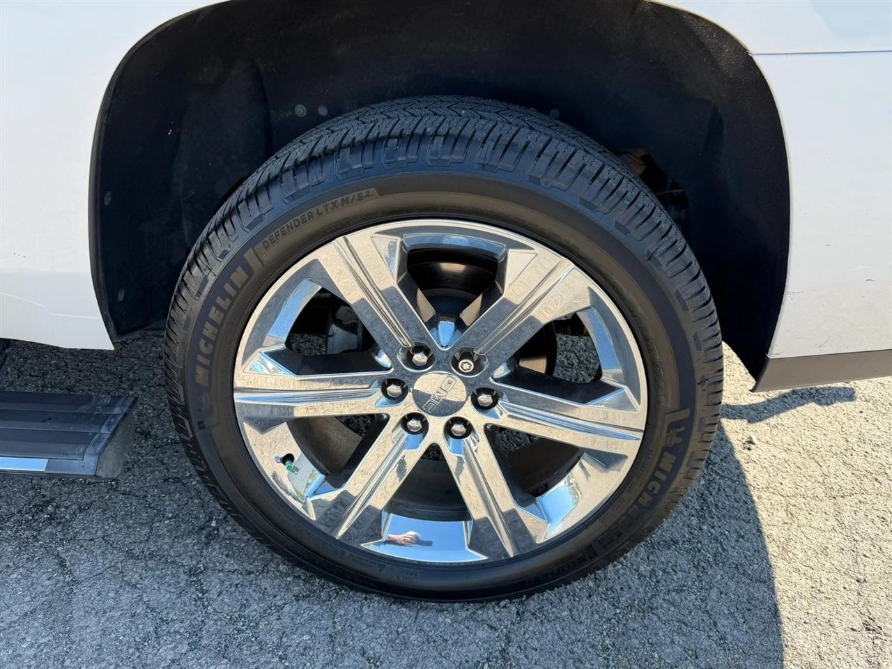 GMC Yukon 4WD 4dr Denali 2018