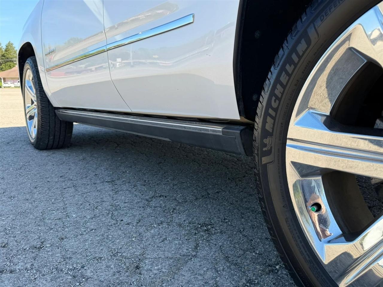 GMC Yukon 4WD 4dr Denali 2018