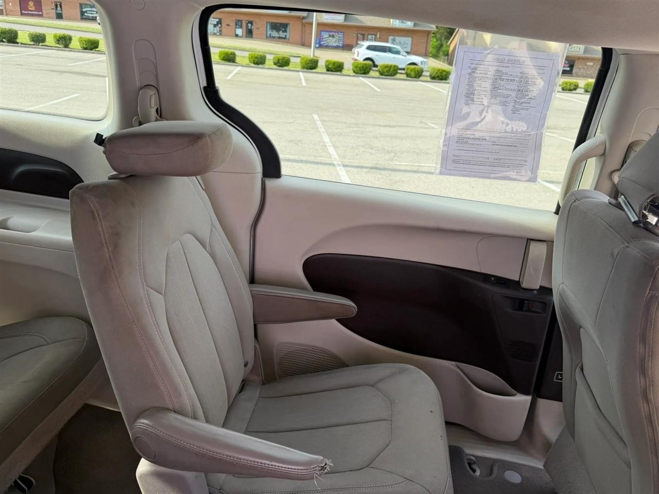 Chrysler Pacifica Touring FWD 2017